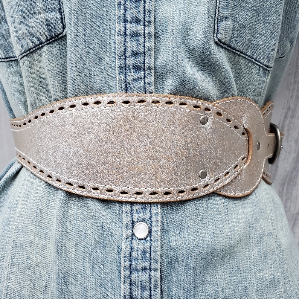 Silver Metallic Leather Belt with Cutouts by Linea Pelle - Picture 2 of 15